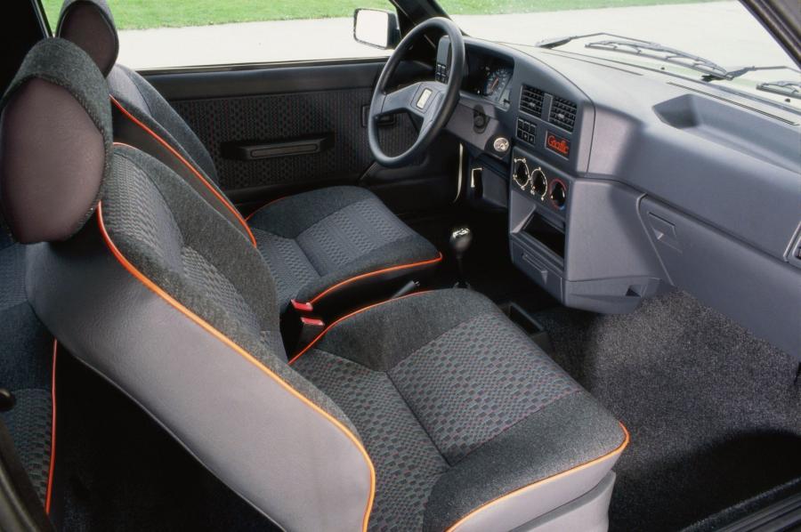  Peugeot 309 1985 года  (фото 4 из 5)